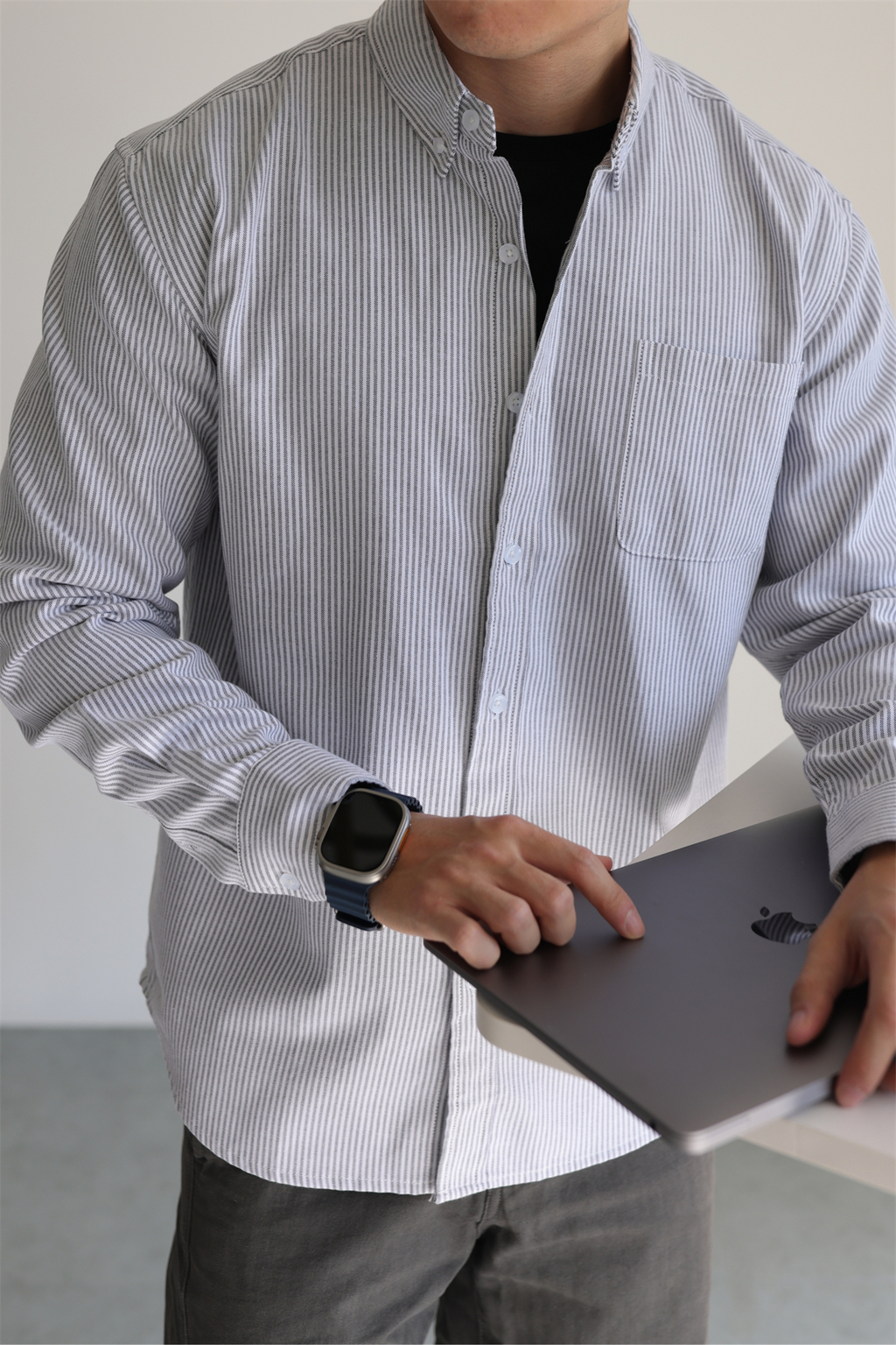 MONSEN Suitory Wrinkle-Resistant Oxford Stripe Shirt in Cotton product image