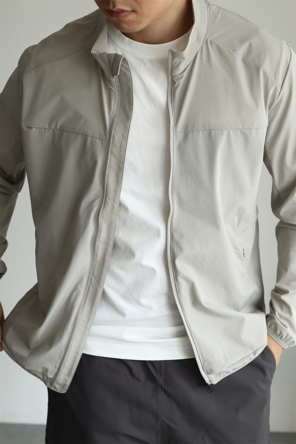 MONSEN Suitory Lightweight Breathable Quick-Dry Sun-Protection Stand-Collar Jacket product image