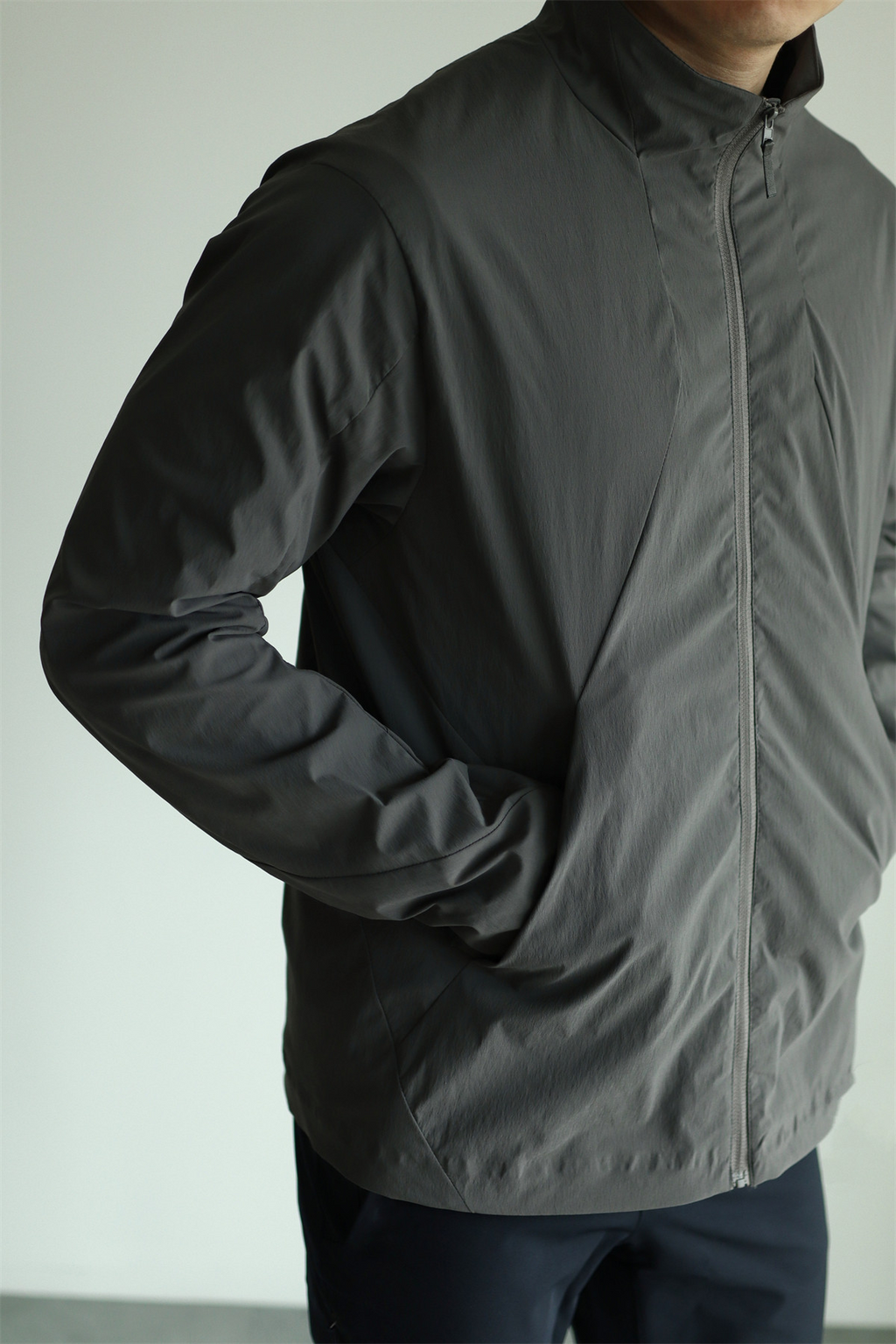 MONSEN Suitory Lightweight Windproof Twill Stand-Collar Jacket product image