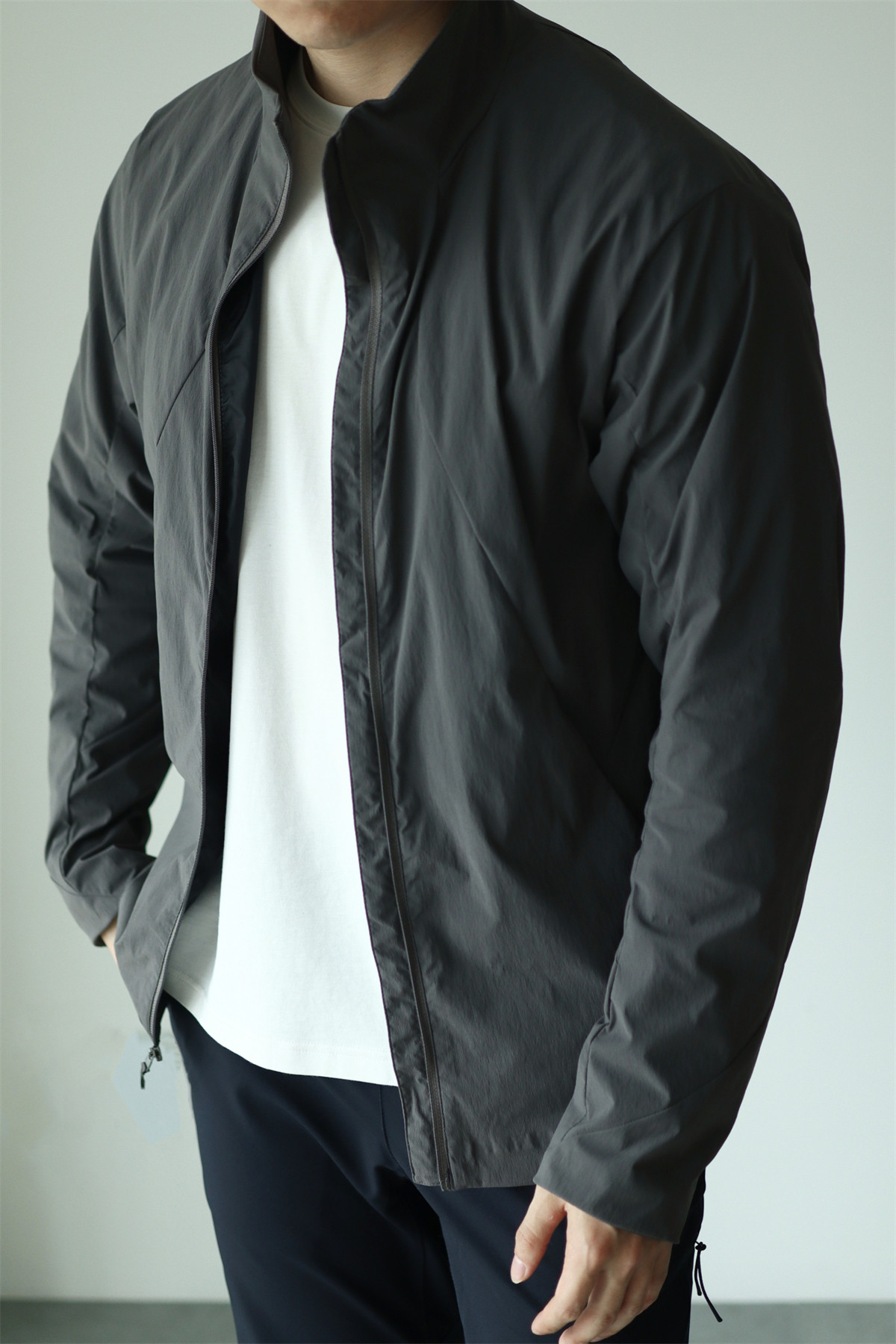 MONSEN Suitory Lightweight Windproof Twill Stand-Collar Jacket product image