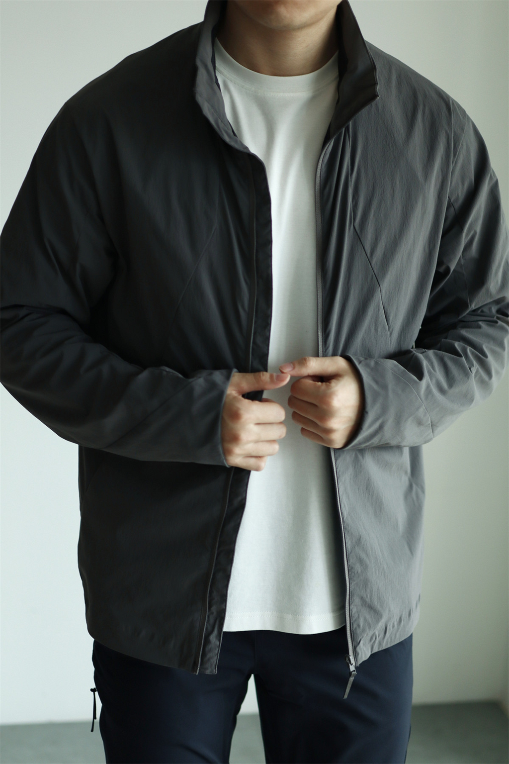 MONSEN Suitory Lightweight Windproof Twill Stand-Collar Jacket product image