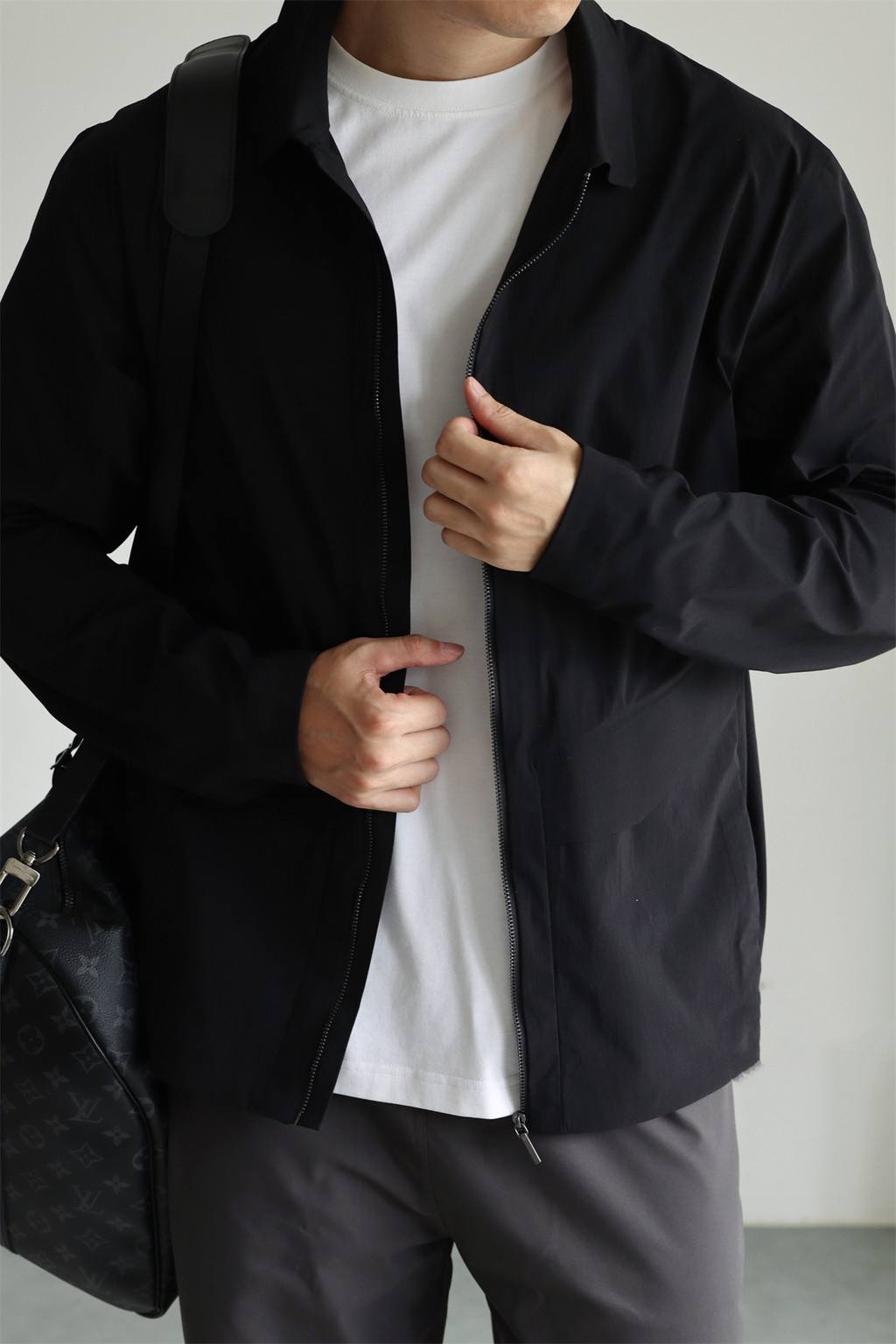 MONSEN Suitory Traveler Lightweight Seam-Sealed Jacket product image