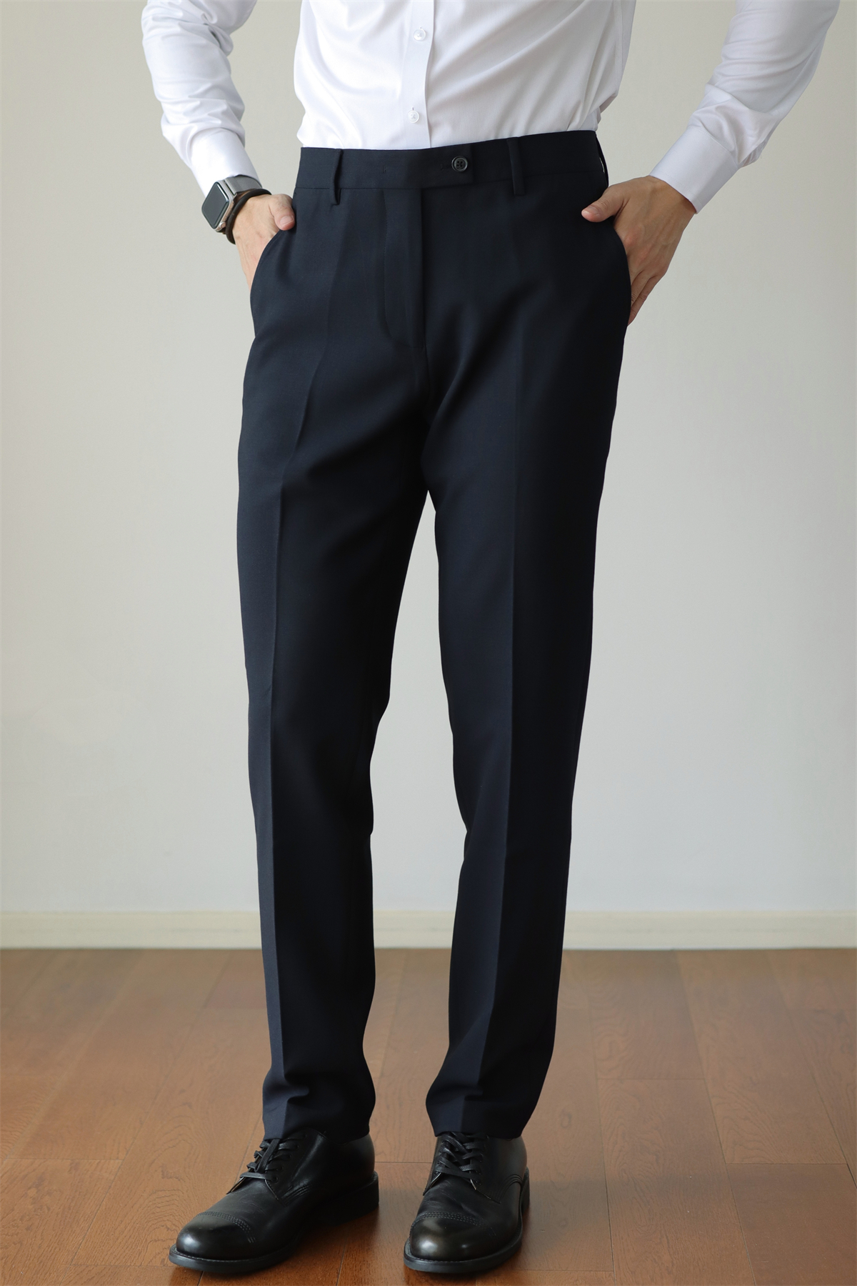 MONSEN Suitory Slim Stretch Wrinkle-Free Trousers in Performance Blend product image