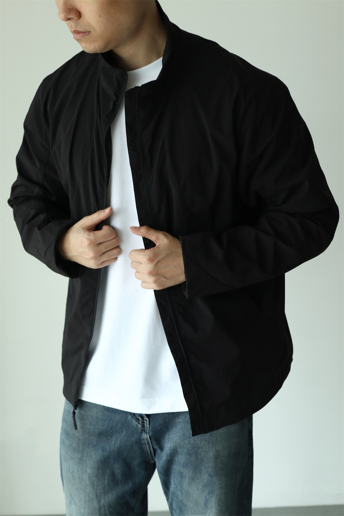 MONSEN Suitory Lightweight Windproof Twill Stand-Collar Jacket product image
