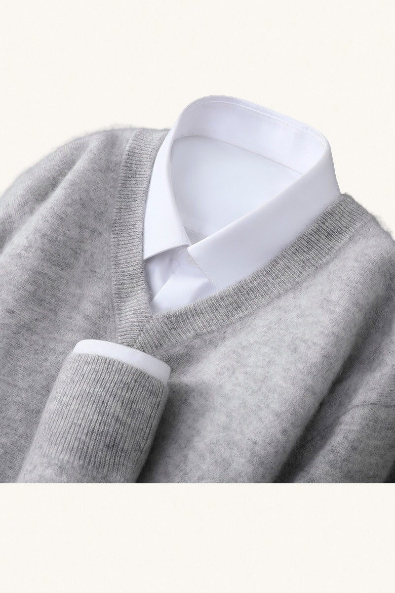 MONSEN Suitory 100% Wool V-Neck Sweater product image