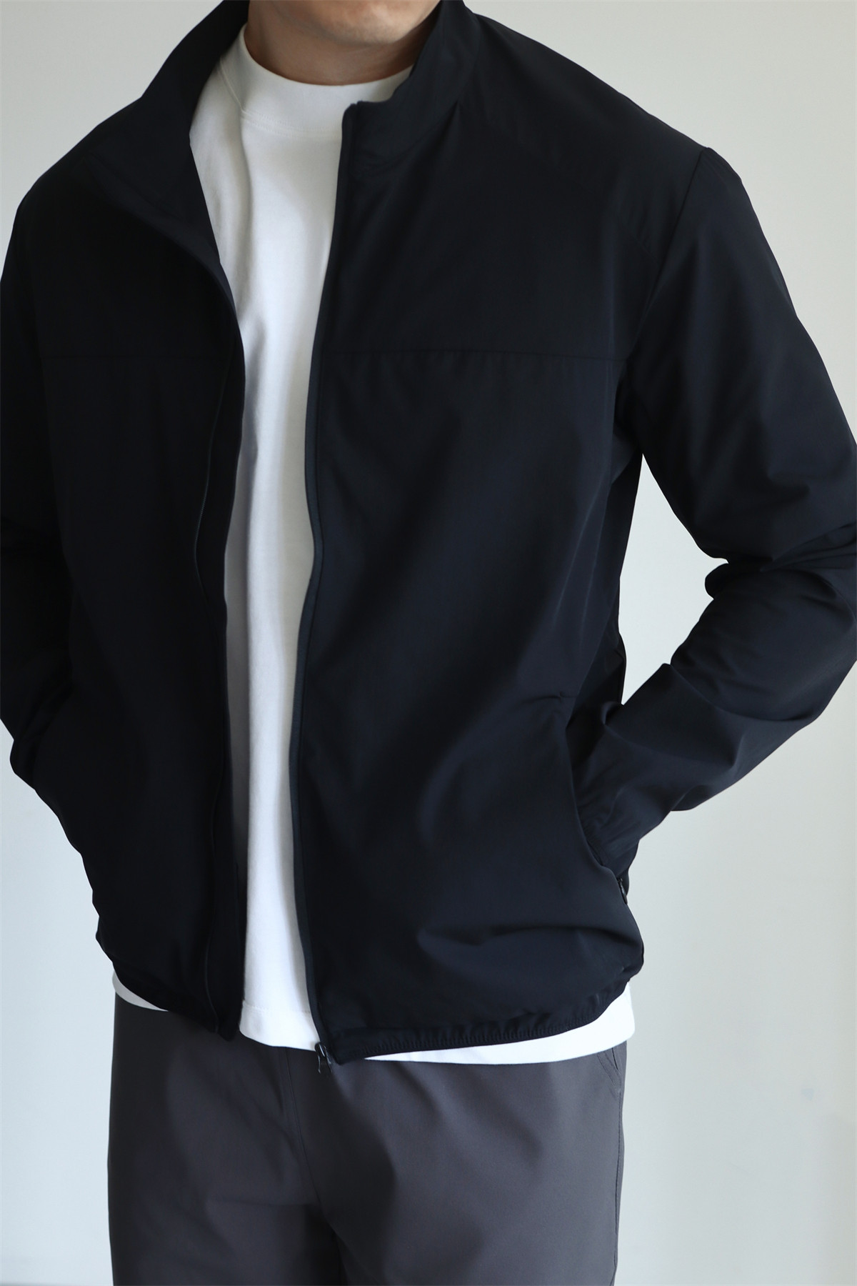 MONSEN Suitory Lightweight Breathable Quick-Dry Sun-Protection Stand-Collar Jacket product image