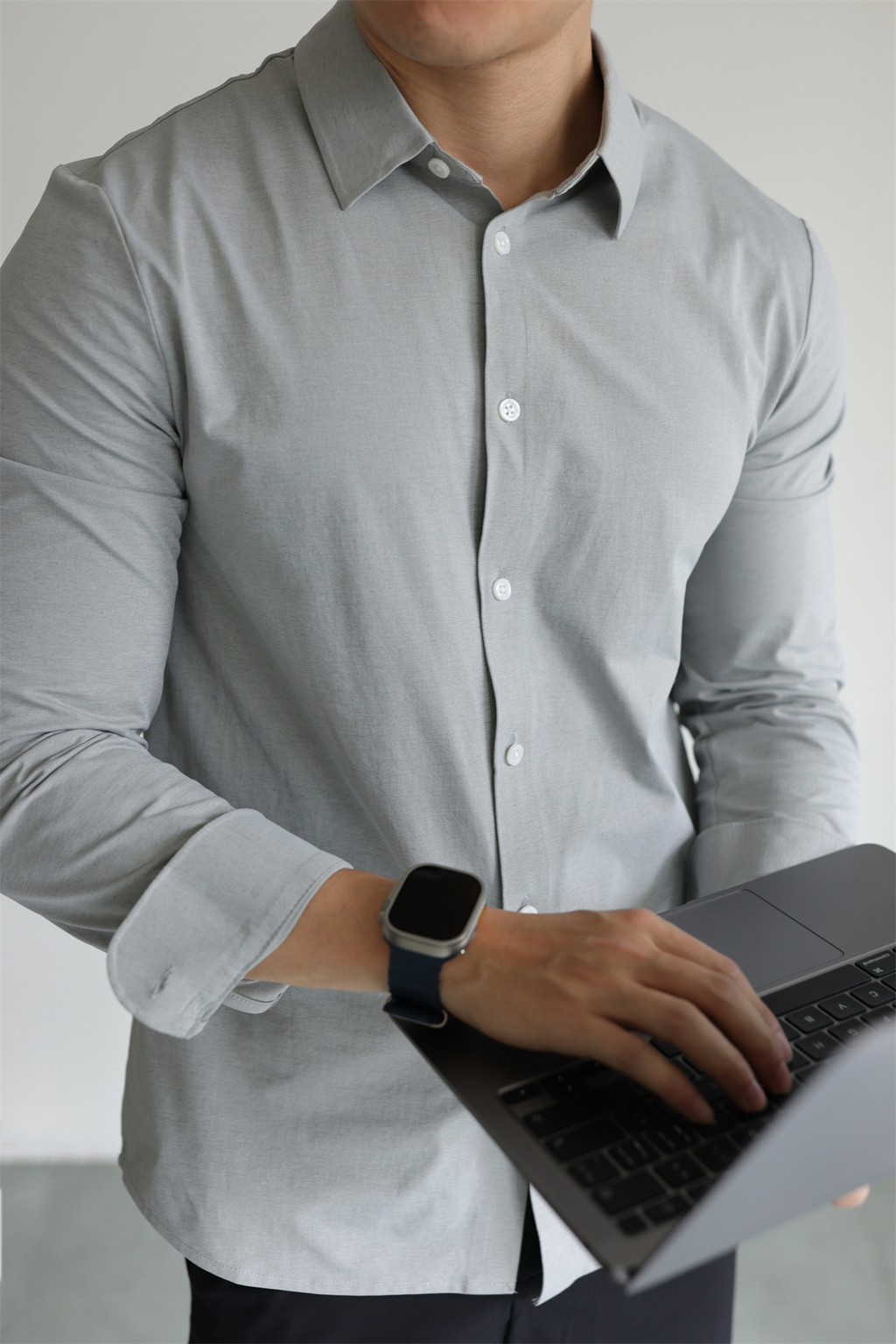 MONSEN Suitory Non-Iron Quick-Dry Shirt in Performance Blend product image