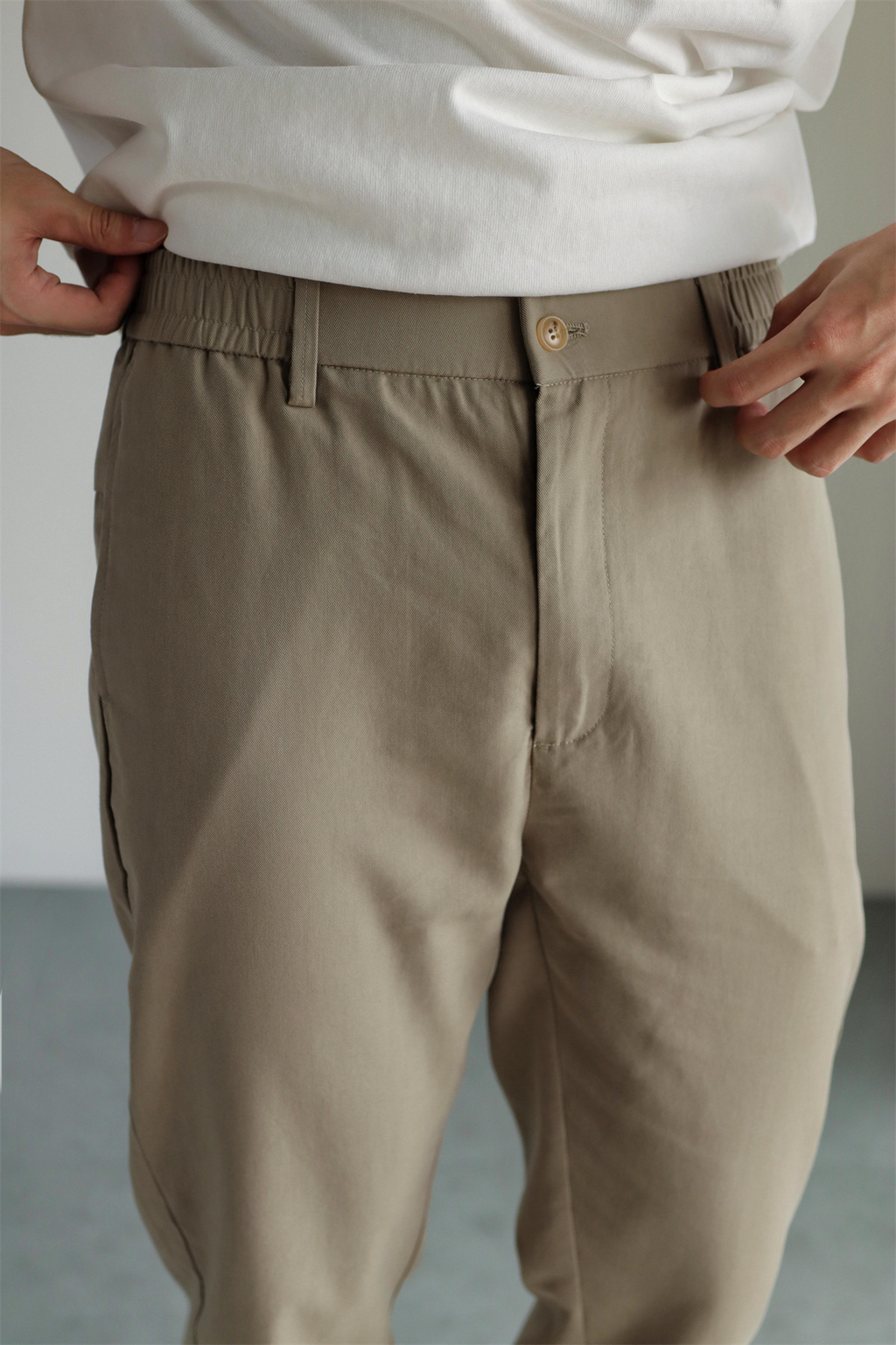 MONSEN Suitory Tencel Straight-Leg Cropped Trousers product image