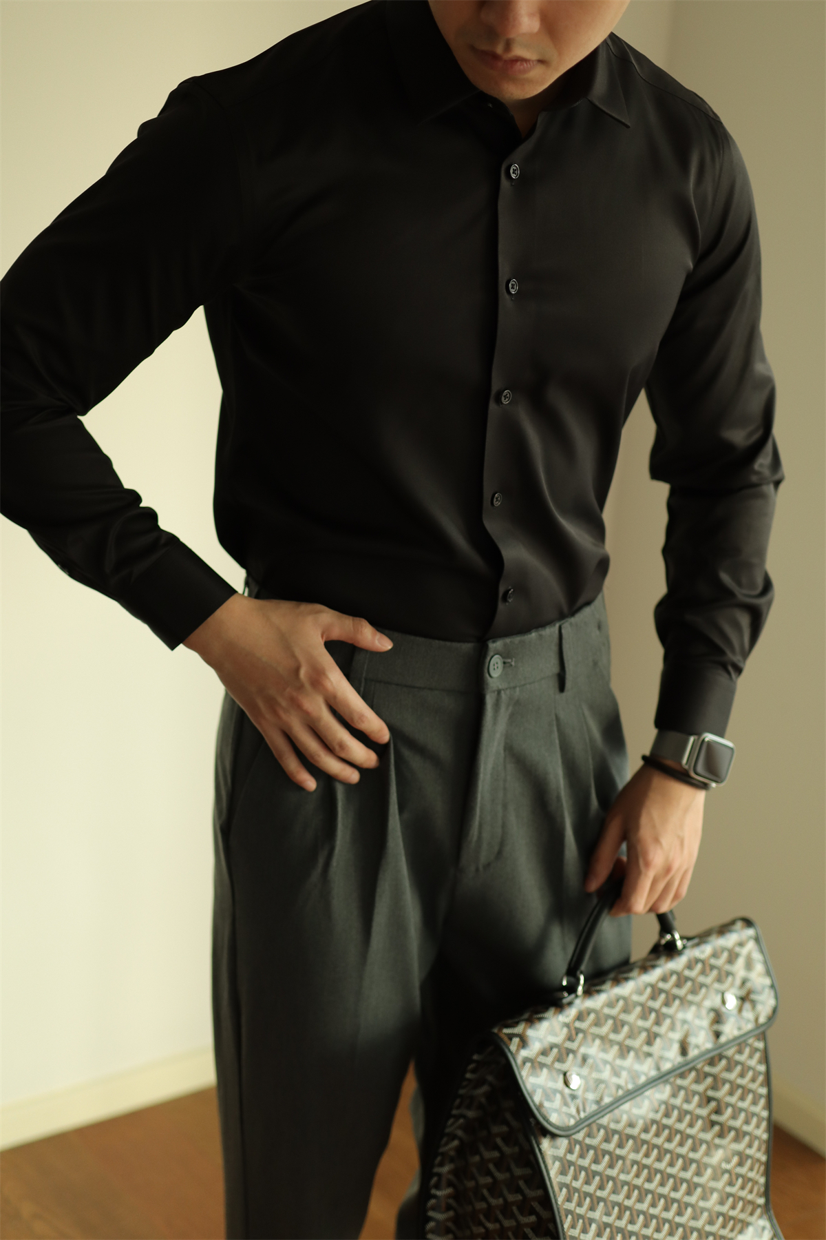 MONSEN Suitory Non-Iron Silky Stretch Dress Shirt in Silk Blend product image