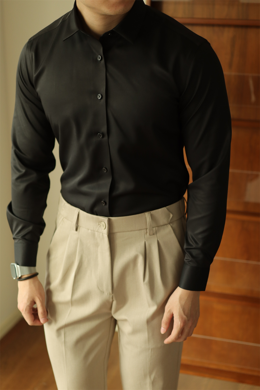 MONSEN Suitory Non-Iron Silky Stretch Dress Shirt in Silk Blend product image