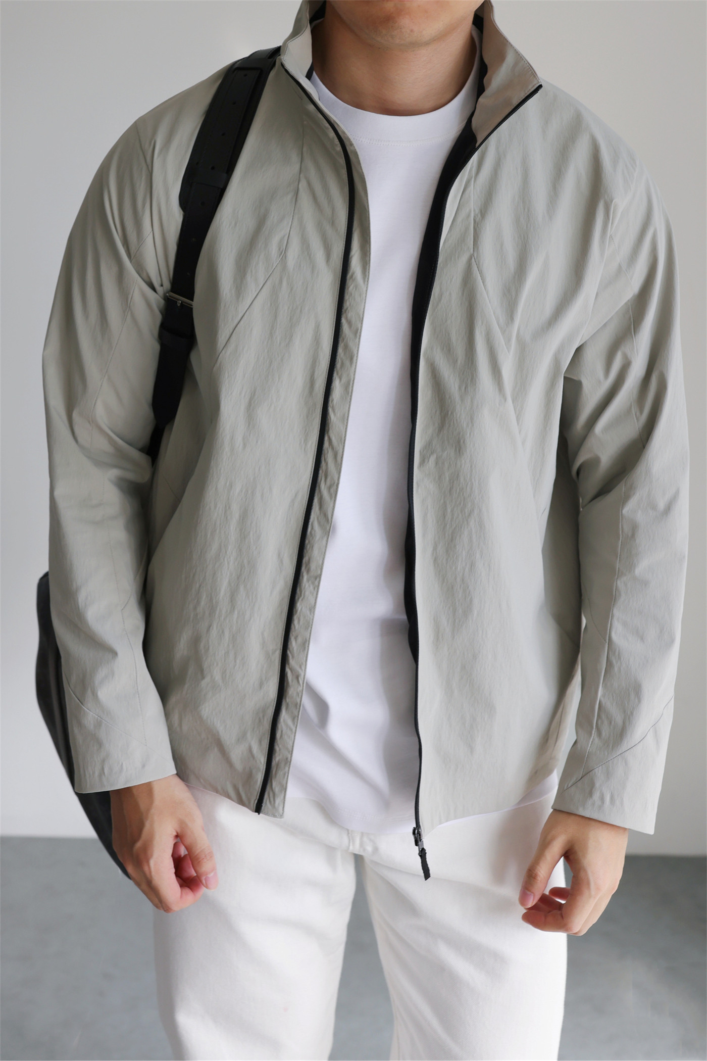 MONSEN Suitory Lightweight Windproof Twill Stand-Collar Jacket product image