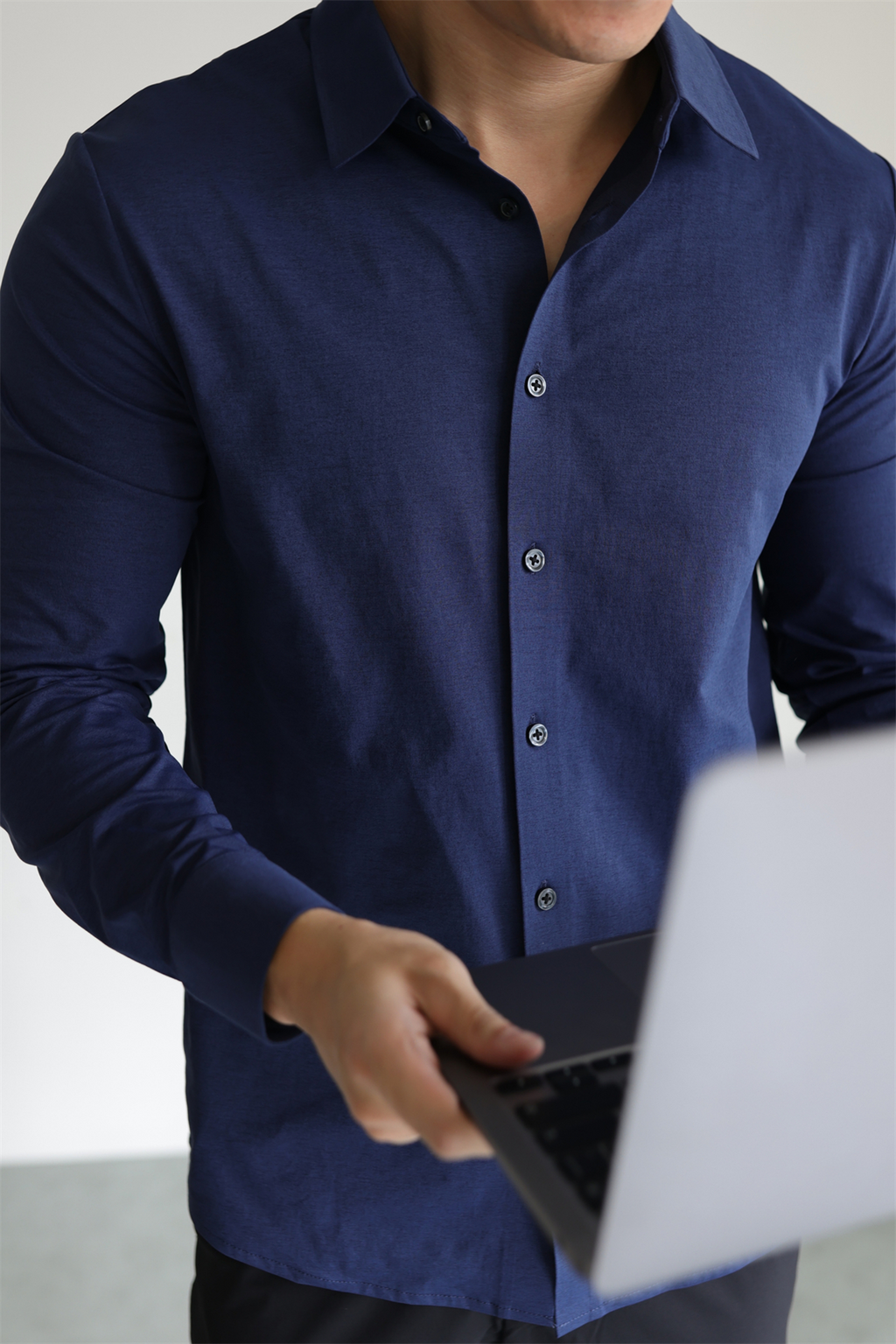 MONSEN Suitory Non-Iron Quick-Dry Shirt in Performance Blend product image