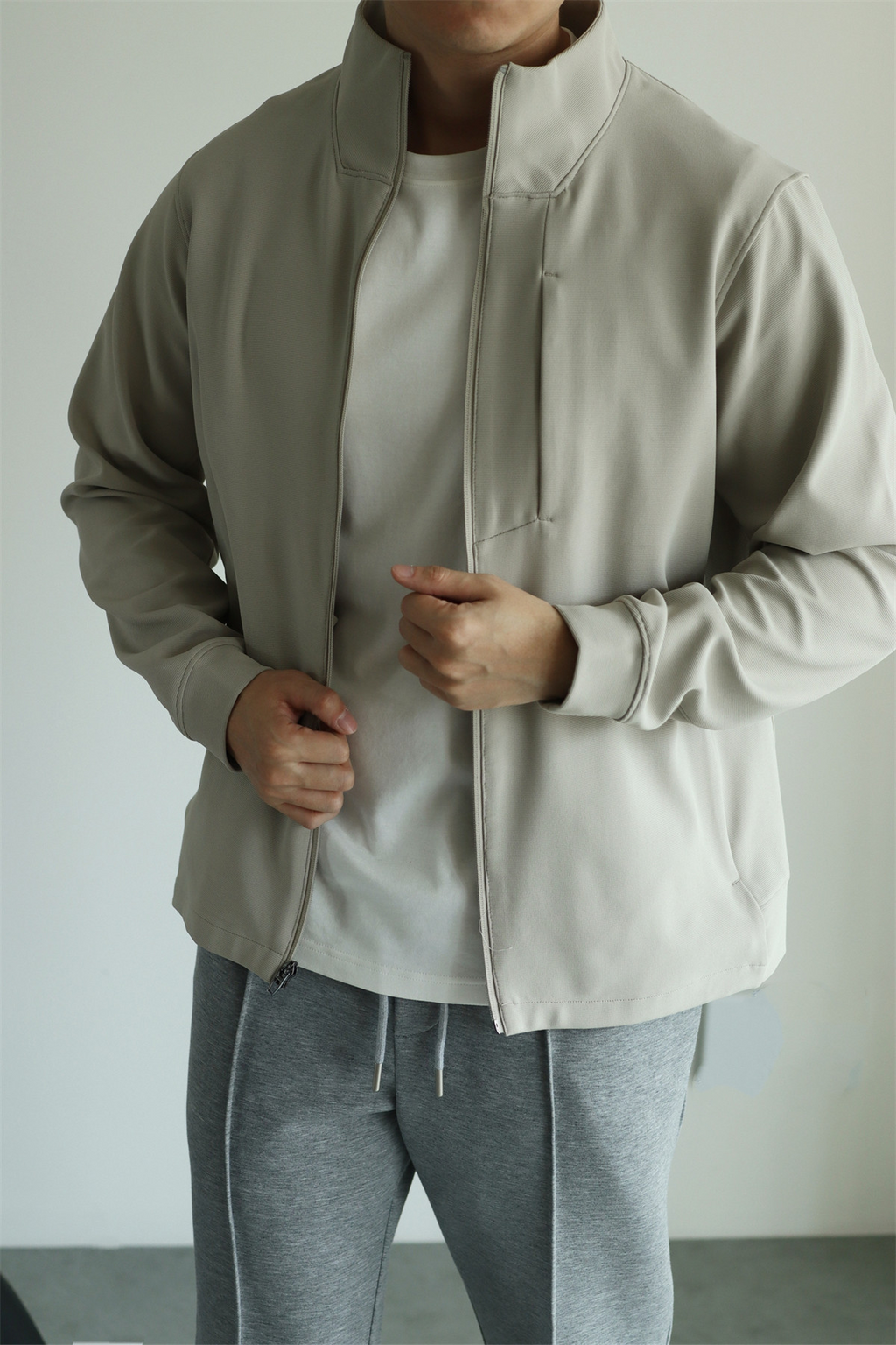 MONSEN Suitory 4-Way Stretch Stand-Collar Outerwear Jacket in Performance Blend product image
