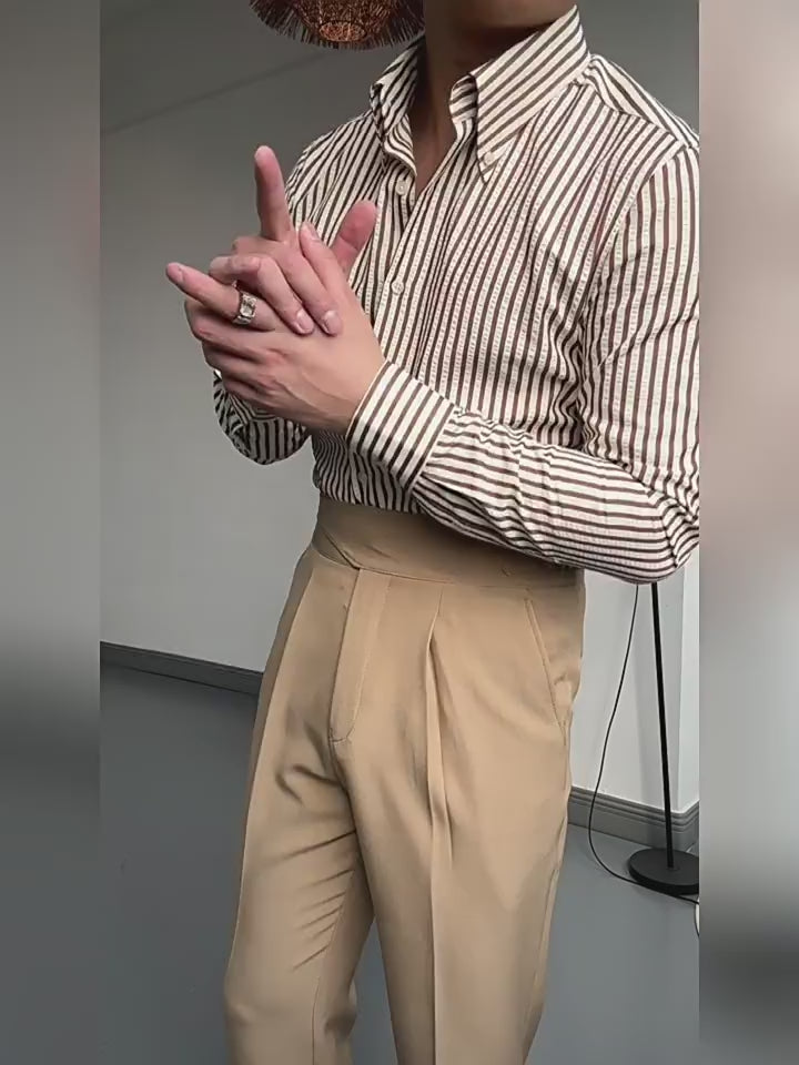Wide-Spread Collar Seersucker Shirt